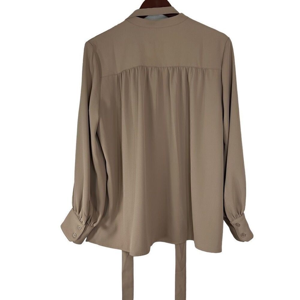 Banana Republic Barely Beige Button Front Balloon Sleeve Blouse w Belt NWT - Picture 3 of 10